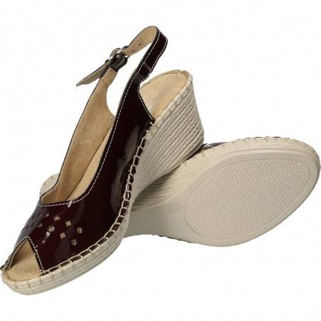 Sandale clasice din piele lacuita, cu platforma