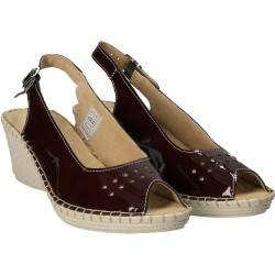 Sandale clasice din piele lacuita, cu platforma