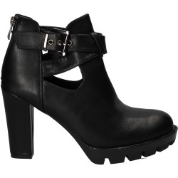 Botine cu toc inalt si...