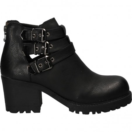 Ghete decupate, fashion, pentru femei