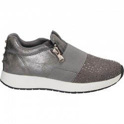 Sneakers fete, cu strasuri