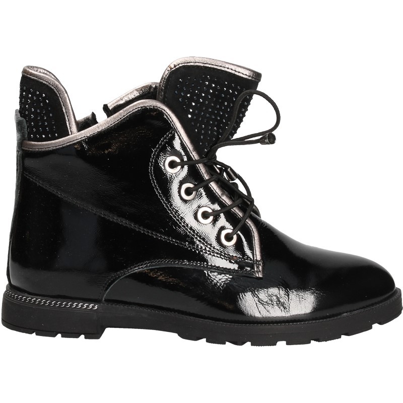 Botine negre, piele lacuita, stil urban Botine negre, piele lacuita, stil urban