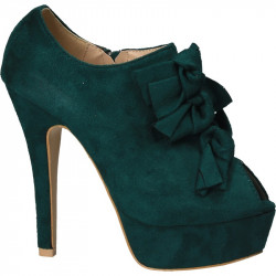 Pantofi dama, extravaganti...